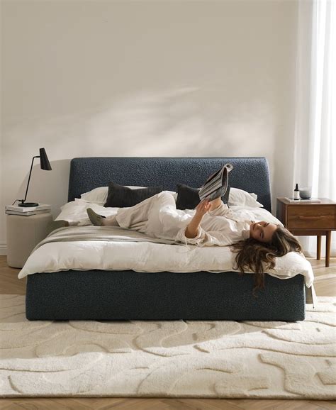 Letto imbottito in bouclé con contenitore Cloud Westwing