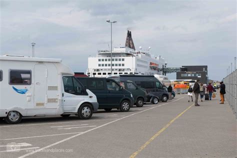 Island Mit eigenem Auto und Fähre nach Island