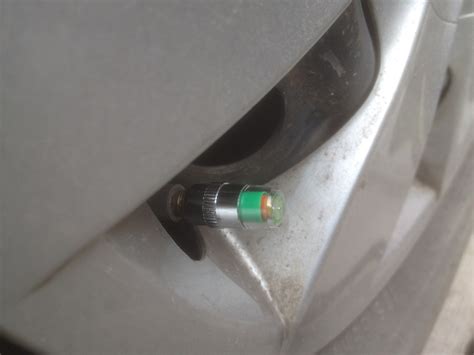 Колпачки с индикацией давления в шинах. — Hyundai Verna (MC), 1,4 л ...