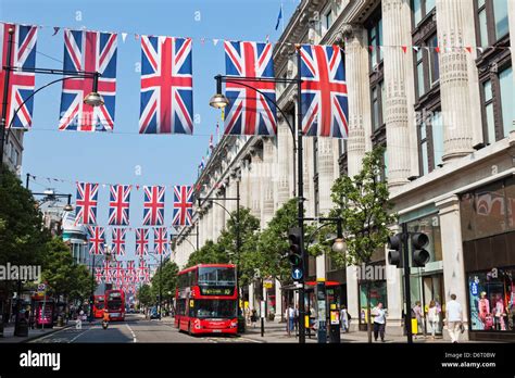 Uk England London Oxford Street Stock Photo Alamy