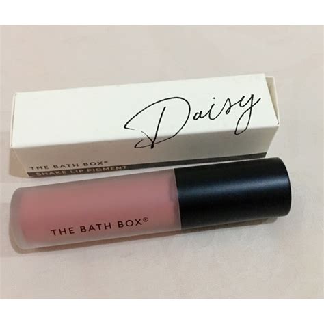Jual The Bath Box Shake Lip Pigment Daisy Nude Pink Peach Shopee Indonesia