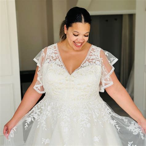 Plus Size Wedding Dress Shop