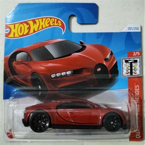 Store Minh Chung xe mô hình đồ chơi Hot wheels basic N case Bugatti Chiron Short Card