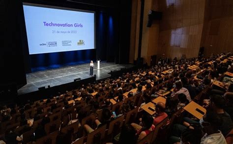 Apoyo Al Emprendimiento Femenino Con Technovation Girls