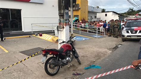 Moto Bate Em Poste E Deixa Um Homem Morto E Outro Ferido Em Bayeux Na