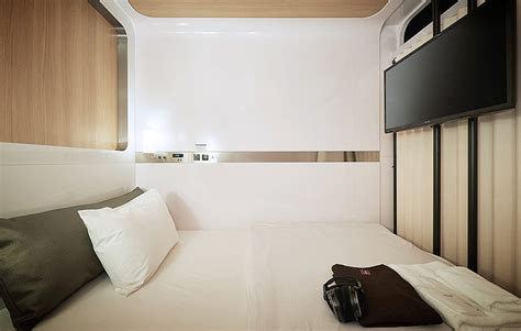 First Cabin Tsukiji Aviation Themed Japanese Style Pod Hotel In Tokyo