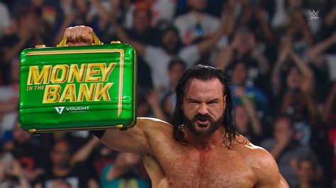 Drew Mcintyre Wins The Men S Money In The Bank Ladder Match