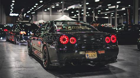 Black Nissan Skyline Gt R Wallpapers And Images Wallpapers Pictures