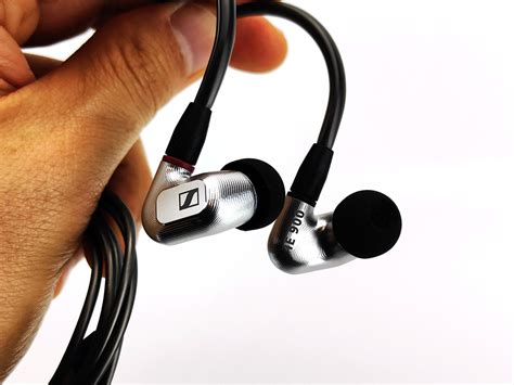 Sennheiser IE 900 Hands On Review German EDC Earphone With An