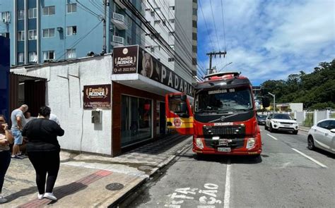 Princípio de incêndio destrói padaria DIARINHO