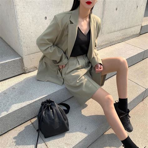 Học lỏm chiêu ăn mặc từ hot girl Bạch Tuyết cao m xứ Hàn bạn nhất định lên level mặc