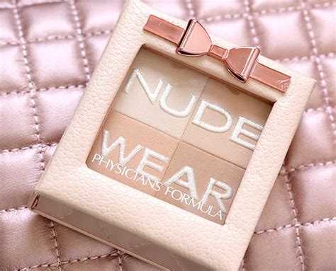 Physicians Formula Nude Wear Nude Glow Powder In Medium Physicians