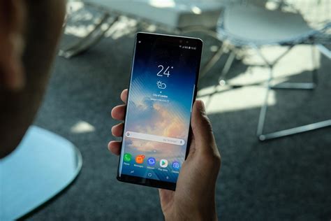 Что такое OLED? Плюсы и минусы экранов с OLED