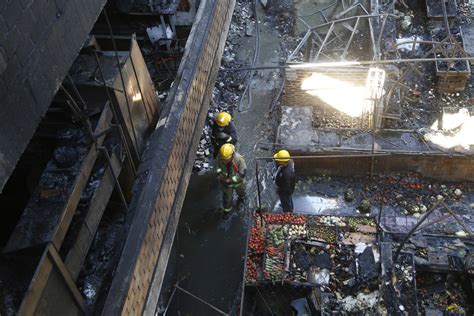 Suman 426 Locales Afectados Por Incendio En El Mercado San Juan De Dios