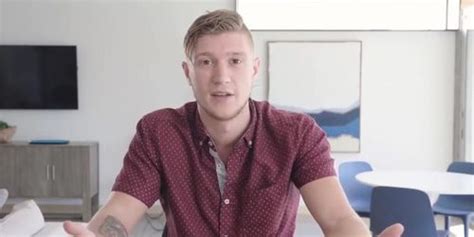 Let Her See You Naked She Ll Remember That Dick S E American Skinny