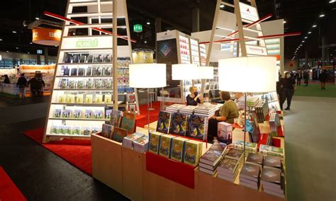 Autores boicotam Feira do Livro de Frankfurt devido à presença de