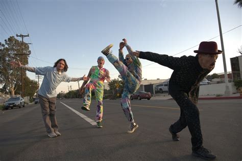 RED HOT CHILI PEPPERS Annunciano A Sorpresa Un Nuovo Album RETURN OF THE DREAM CANTEEN Esce