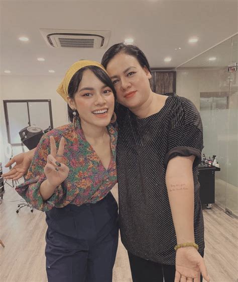 N Th X M Xinh Nh Hot Girl K Chuy N T Tay X M H Nh Cho M