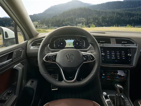 2024 Volkswagen Tiguan: 103 Interior Photos | U.S. News