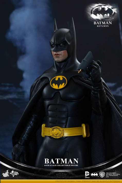 Hot Toys Batman Returns Th Scale Batman Bruce Wayne Toys Zone D