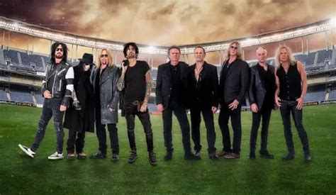 M Tley Cr E And Def Leppard Announce Australian Tour