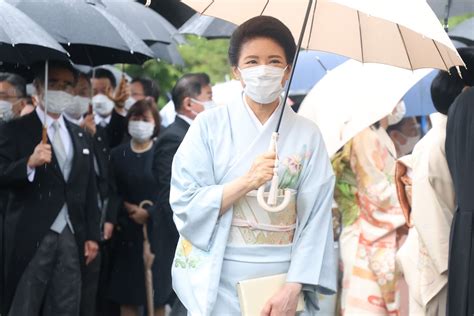 【画像・写真11枚目】雅子さま 春の園遊会にかけた“休日返上”のご準備初出席の愛子さまへも細やかに指導 女性自身