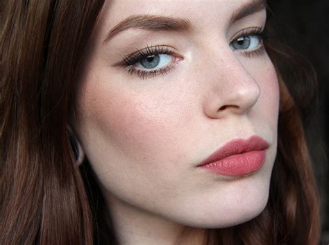 Nh N L I Nh Ng Th I Son M U Nude P H T H N Trong N M Elle