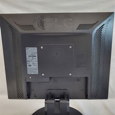 Lg Flatron L Sq Lcd Monitor Computers Tech Parts