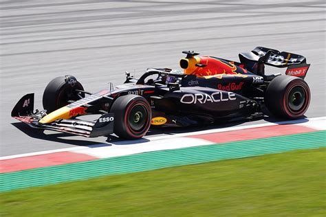 F1 Verstappen Wygrywa W Sprincie