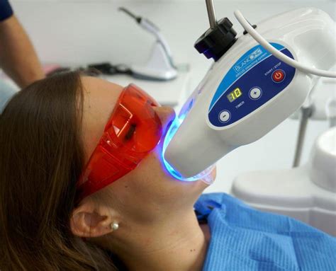 Sbiancamento Denti Professionale Come Funziona I Costi Dentista Resta