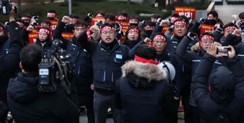 인터뷰 김형선 기업은행 노조위원장 전 정부보다 관피아 낙하산 늘었다