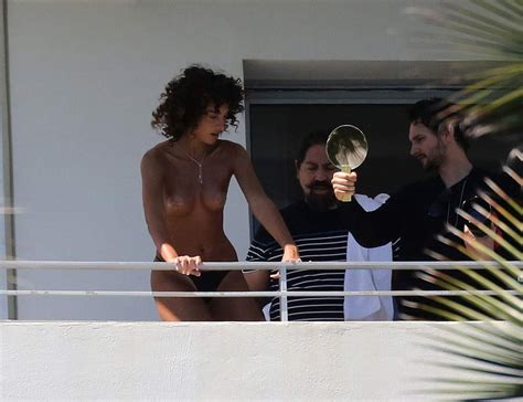 Celebrities Caught Naked