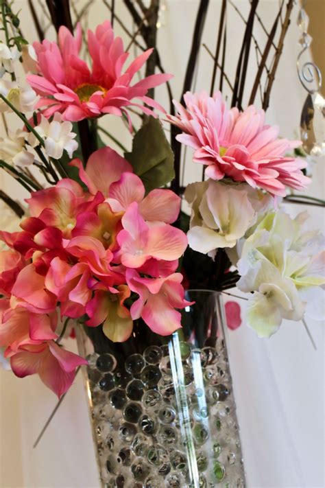 Water Beads With Flowers In A Glass Vase This Was The Table