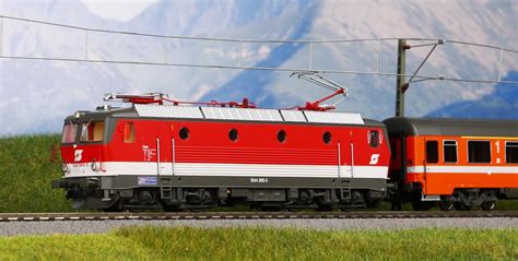 Modellbahn Express Späte Epoche 4 für ÖBB 1044 von PIKO