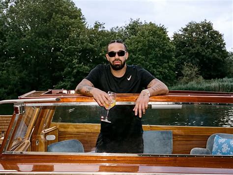 A Nova Tentativa De Drake Para Tirar Ordinary Do Topo Da Billboard Hot Internacional