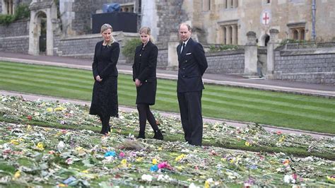 Los Condes De Wessex Acuden Al Homenaje Floral Al Duque De Edimburgo