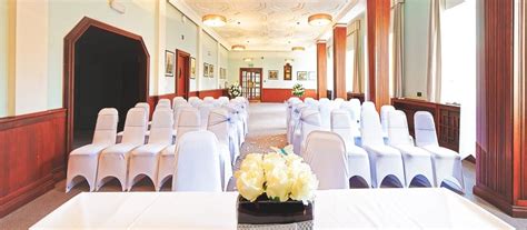 Portsmouth Guildhall Wedding Venue Portsmouth, Hampshire | hitched.co.uk