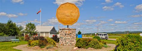 Loonie Statue of Echo Bay, Ontario