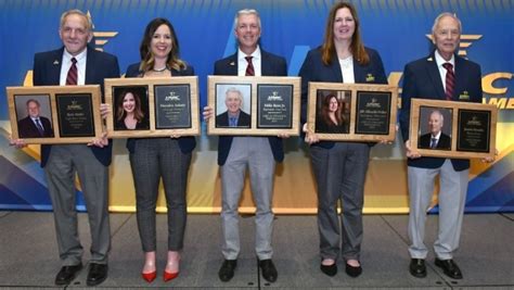 USBC: Class of 2023 officially inducted into USBC Hall of Fame – Snier ...