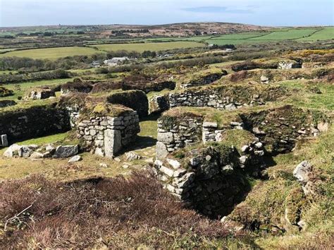 Chysauster Ancient Village - Cornwall Holiday Guide