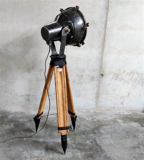 Industrial Tripod Floor Lamp 1970s Vintage Industrial Floor Etsy