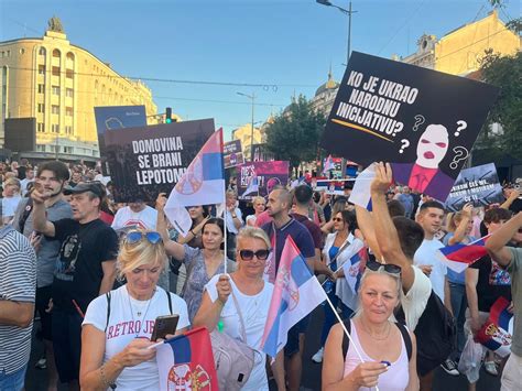 Okon Ana Blokada Kod Vlade Srbije Demonstranti Dali Ultimatum Vlasti