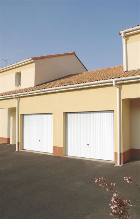 NOVOFERM Porte de garage basculante métal débordante DWM blanc