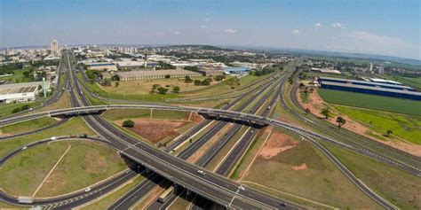 ATENÇÃO MOTORISTAS Trevão em obras causa caos no trânsito de Ribeirão