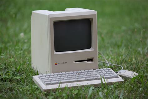 30 Years In 33 Photos A Visual History Of The Apple Mac