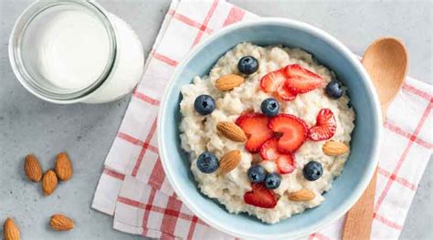 Preparación Fácil De Un Desayuno Saludable Con Avena Perfecta Para