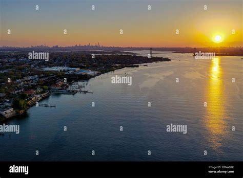 George washington bridge aerial view hi-res stock photography and ...