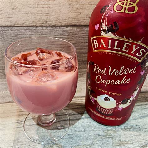 Red Velvet Cupcake Baileys