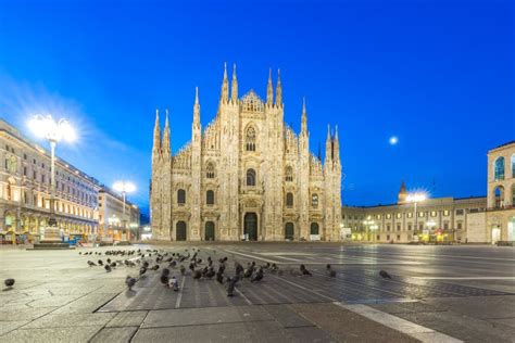 Duomo of Milan at Night in Milan, Milano, Italy Editorial Photography ...