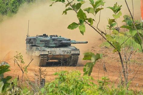 Indonesian Army Leopard Tank Leopard TNI AD Dalam Latihan Gabungan